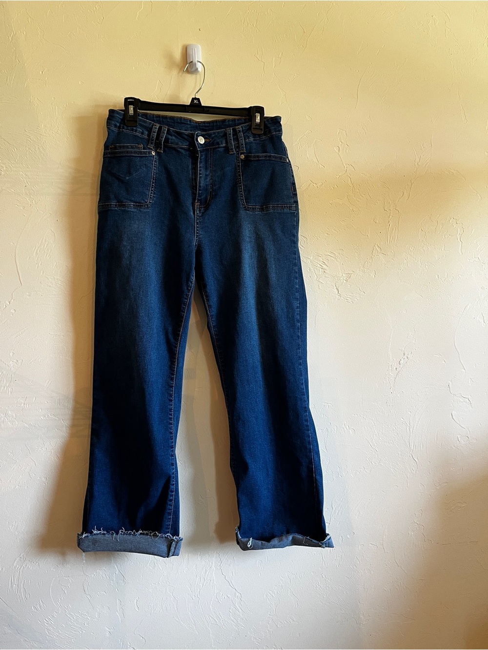 Kunmi Women’s Medium Wash Distressed High Waisted Raw Hem Size:10